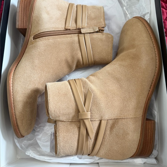 TALBOTS TISH WRAP TIE SUEDE ANKLE BOOTS SIZE 8 - Picture 3 of 14